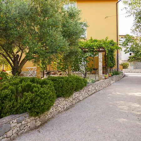 Apartment And Borka & Marko Mali Losinj